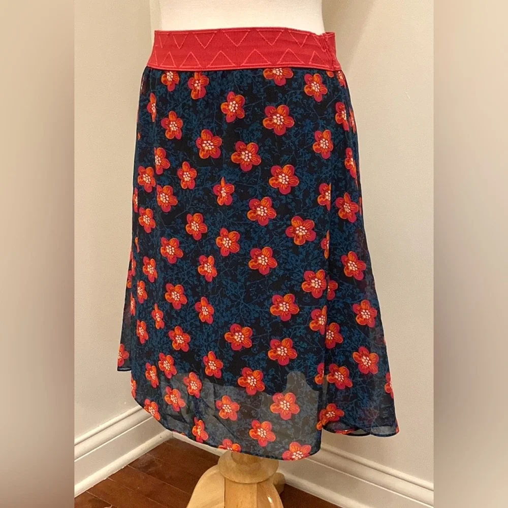 LuLaRoe Lola Navy Blue Red Floral SZ S Chiffon Cottagecore Boho Romantic Skirt - Picture 4 of 10